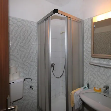 Hermann, Apartment *