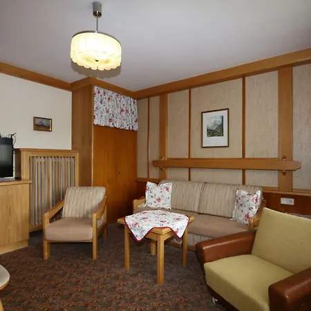 Hermann, Lejlighed *